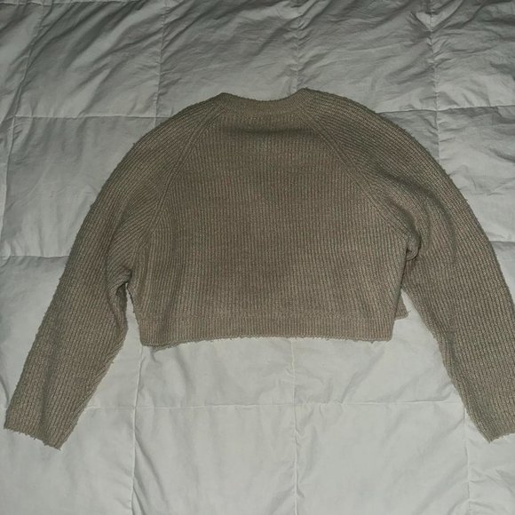 Urban Outfitters Sweater - Picture 4 of 4